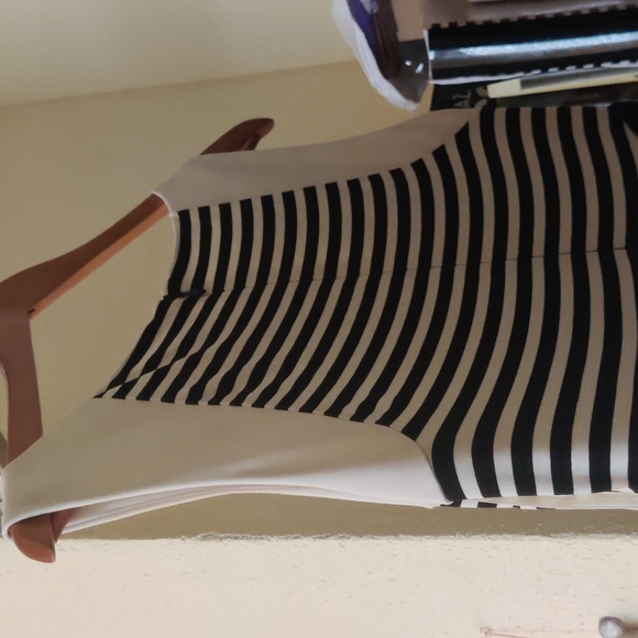 White House Black Market dress - Picture 5 of 6